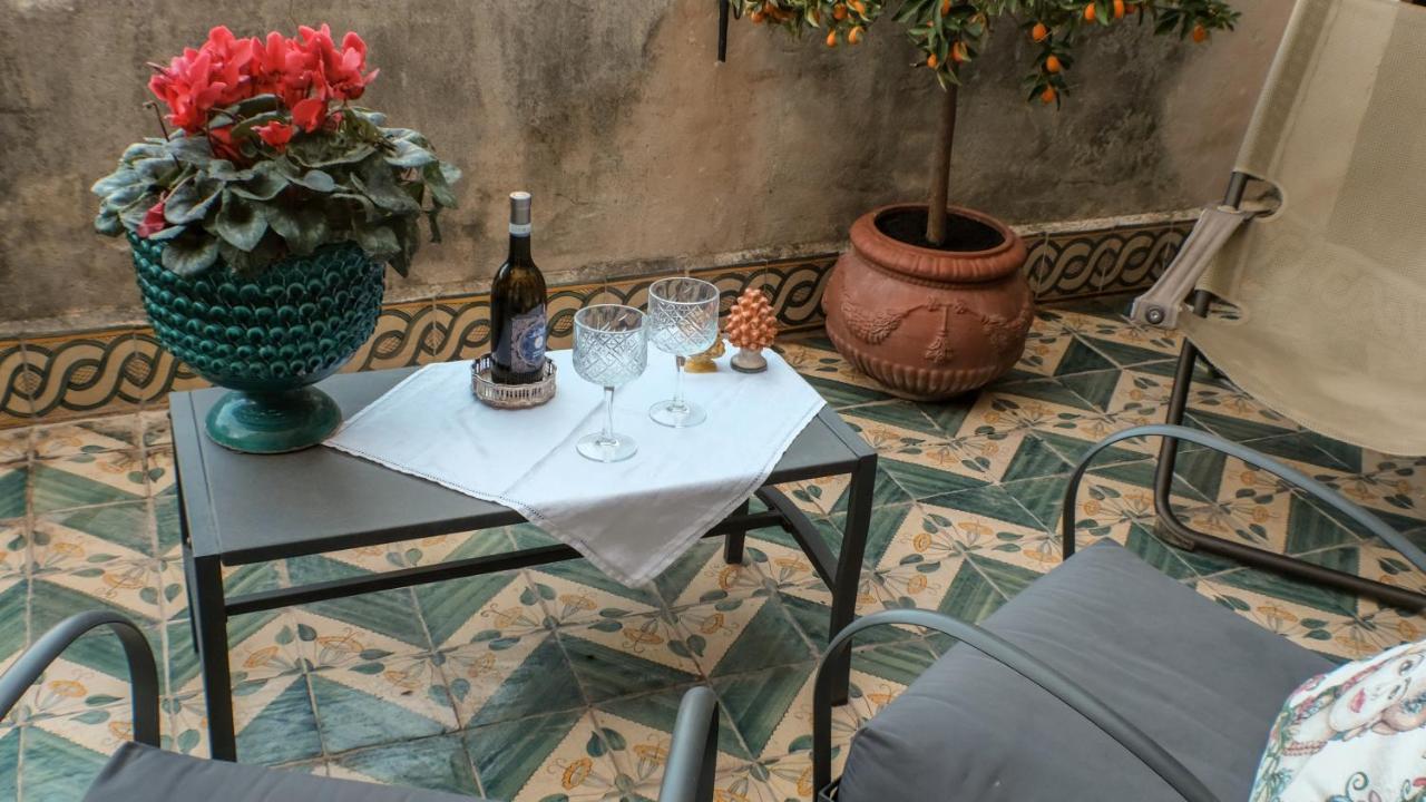 Donna Guia Suite Palermo Eksteriør bilde